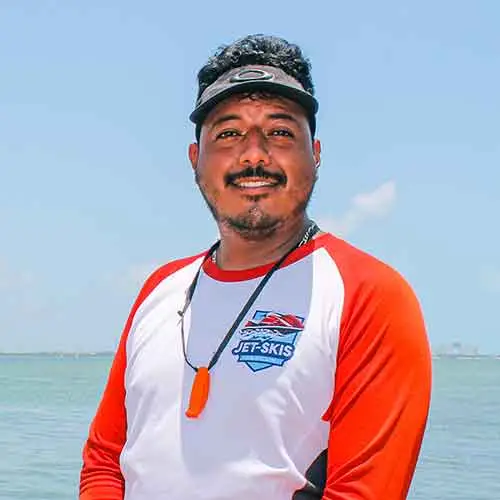 Jhonny, an instructor from Jet Ski Cancun